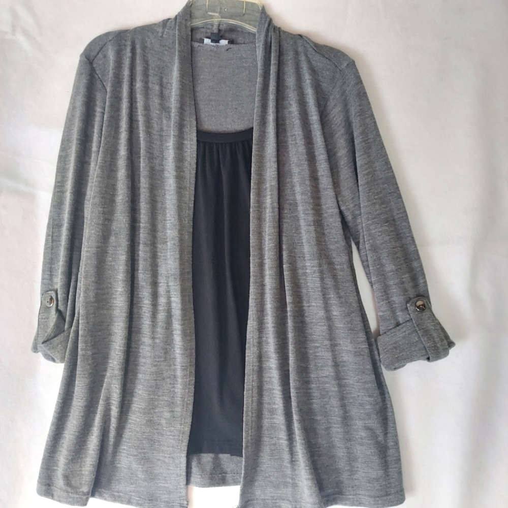 Notations Grey and black top petite medium